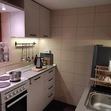 Rent A Forest, Hidden In The Fruska Gora בקתה